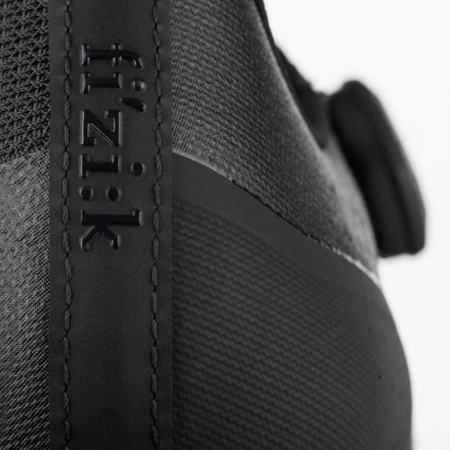 Fizik Overcurve R4 Wide black/black EUR 37