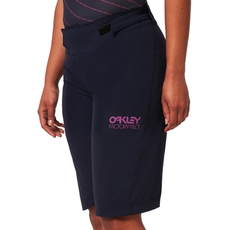 Oakley Women's Factory Pilot RC Short fathom - 28"