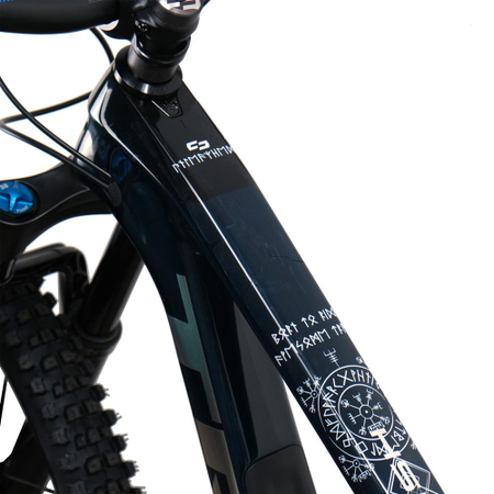 Unleazhed Frame runes of shred white glossy XXL