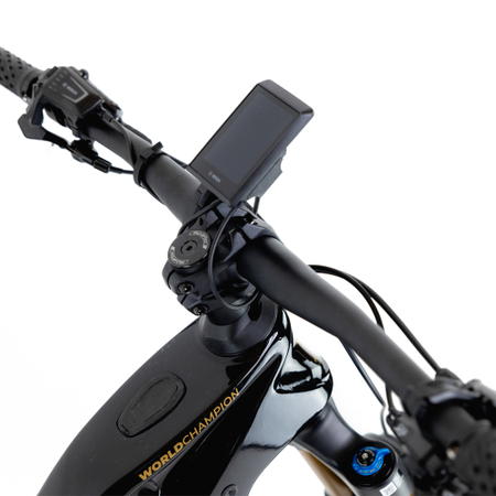 Kneissl Design World Champion 2024 - RH-M