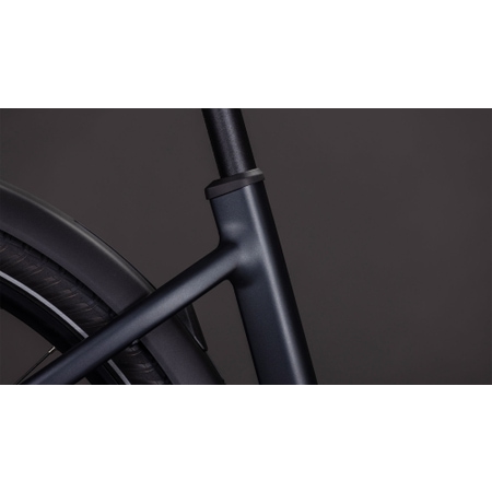Cube Touring Hybrid ONE 600 coal´n´chrome 2026 Easy Entry - RH 58 cm