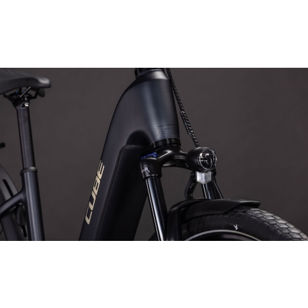 Cube Touring Hybrid ONE 600 coal´n´chrome 2026 Easy Entry - RH 58 cm