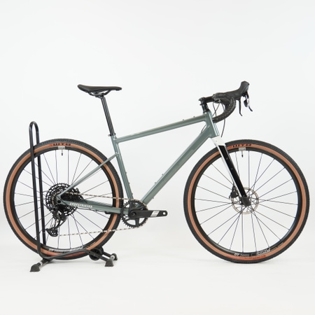 BMC UnReStricted AL ONE metallic grey green 2024 - RH-M exhibition bike