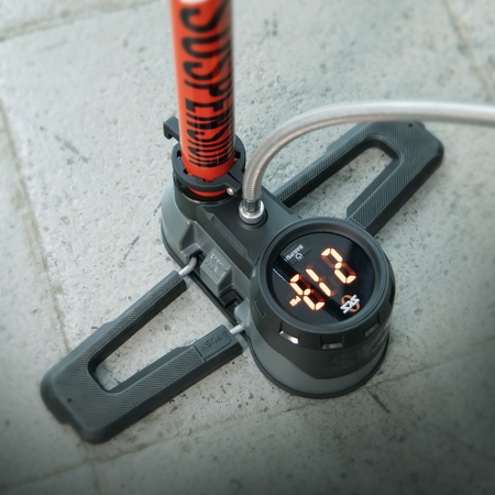 SKS Pumpe Rennkompressor Suspension