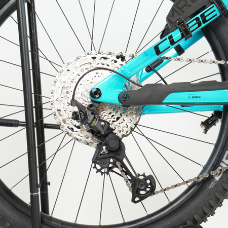 Cube Stereo Hybrid ONE77 HPC Race 800 swimmingpool´n´black 2026 - RH-L Ausstellungsrad