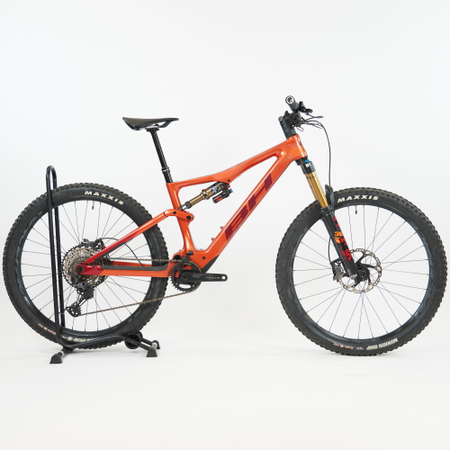 BH iLYNX Trail Carbon 8.7 Orange-Red-Red - RH-M Used bike