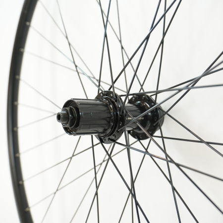 Contec rear wheel 28" Yak 19 + Shimano FH-QC400