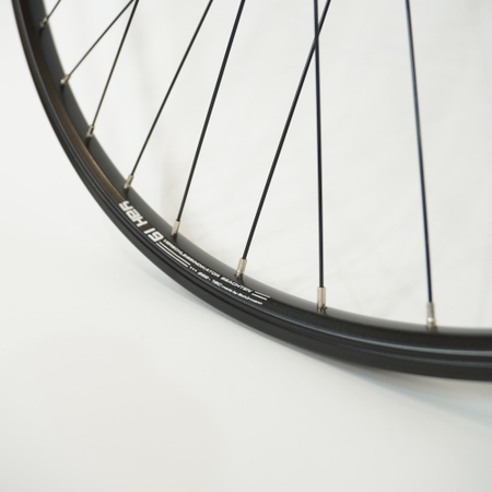 Contec rear wheel 28" Yak 19 + Shimano FH-QC400