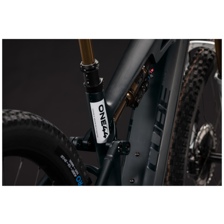 Cube Stereo Hybrid ONE44 HPC AT 800 carbon´n´white